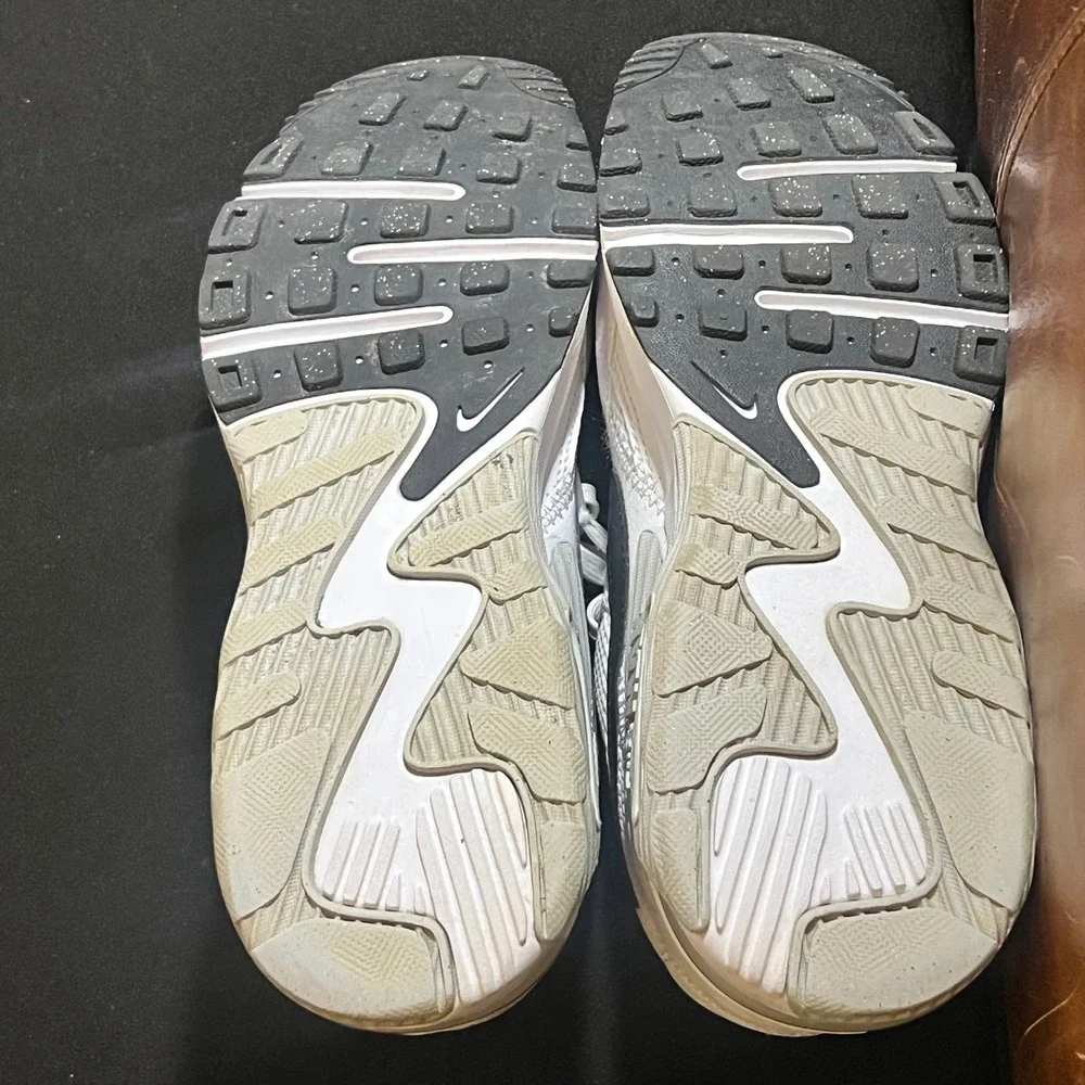 Nike Air Max Excee Women's White Black Sneakers CD5432-101 Size 8